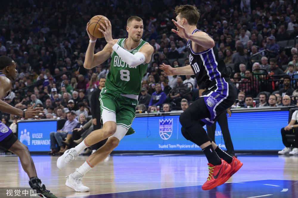 点燃了球场 点燃了球场