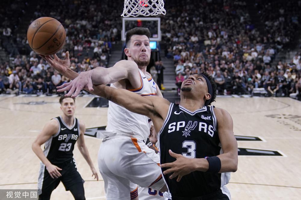 超赛场逐渐 超赛场逐渐